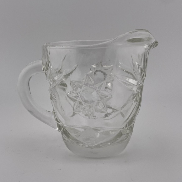 Vintage, Starburst Creamer, Clear Prescut Glass, by Anchor Hocking - Picture 4 of 8